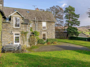 4 Bed in Hawkshead Village LLH03